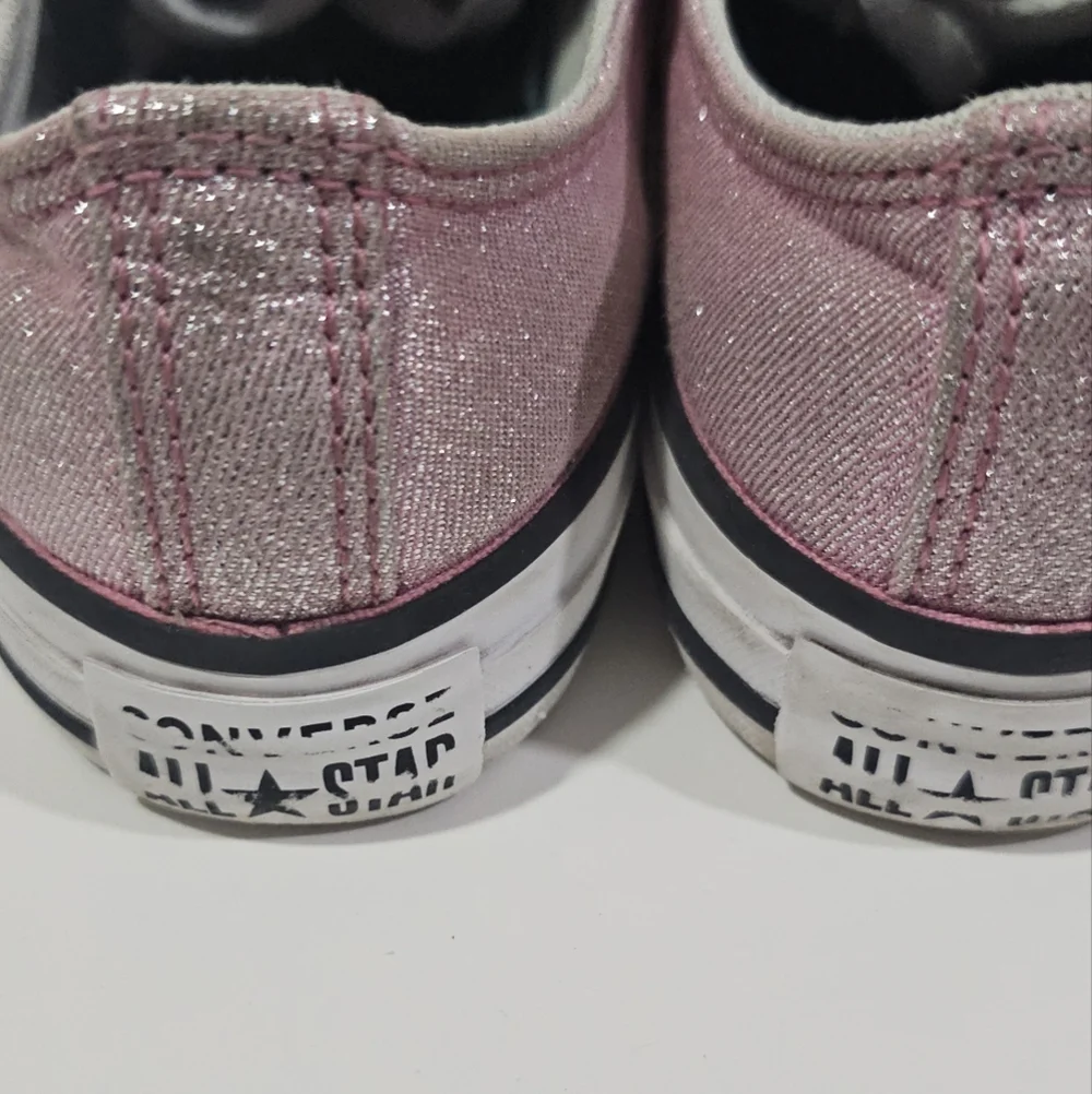 Converse size lace